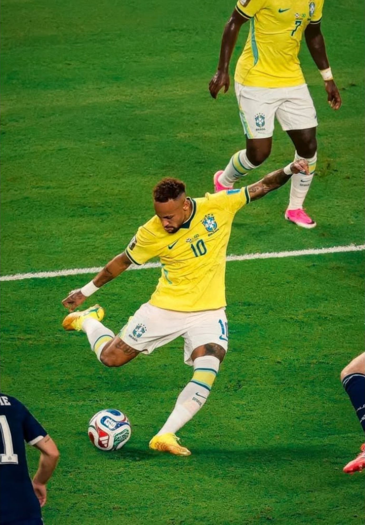 Neymar shooting